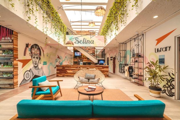 Lobby des Selina Hotels Cancun. Bild: Selina